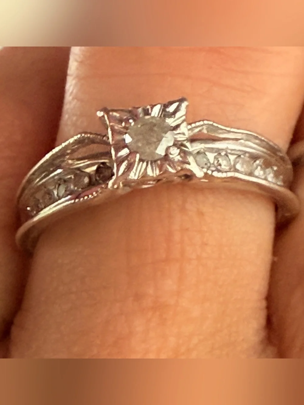 Vintage Diamond Engagement Ring Sz7